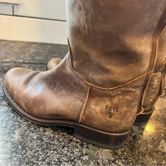 *Frye Embroidered Logo Back Zipper Tall Leather RidingBoots Size 6
